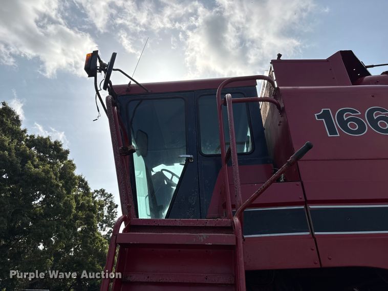 image for item EU0708 Case IH 1660 RWA combine