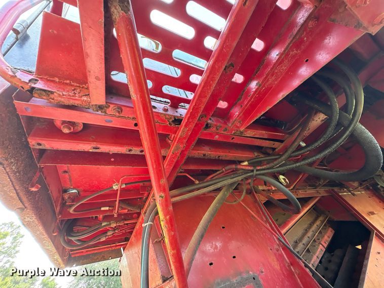 image for item EU0708 Case IH 1660 RWA combine