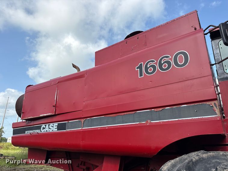 image for item EU0708 Case IH 1660 RWA combine