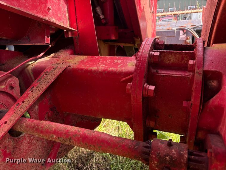 image for item EU0708 Case IH 1660 RWA combine