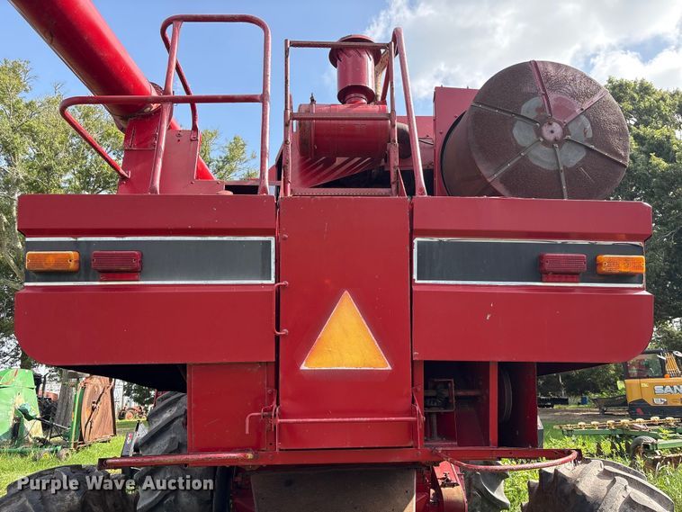 image for item EU0708 Case IH 1660 RWA combine