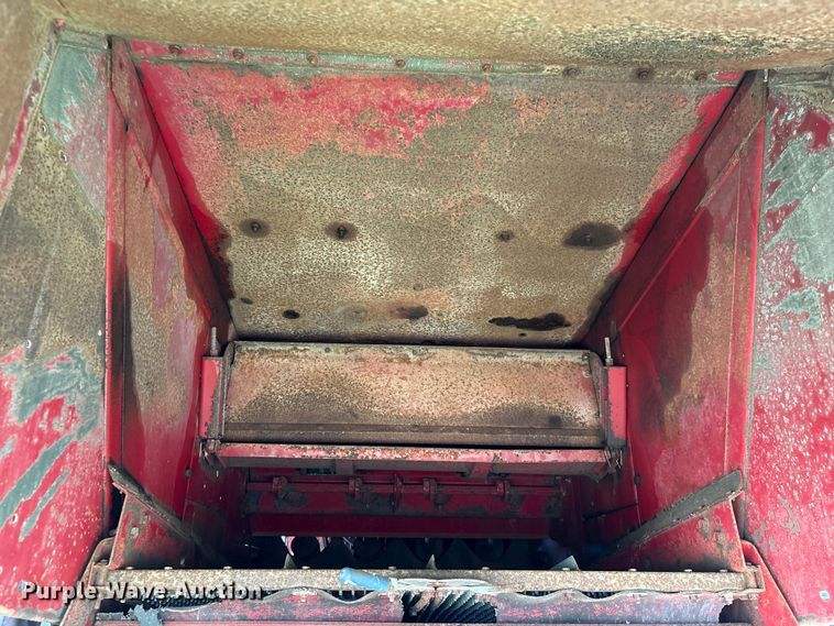 image for item EU0708 Case IH 1660 RWA combine