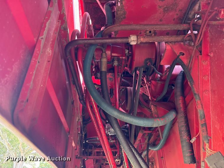 image for item EU0708 Case IH 1660 RWA combine