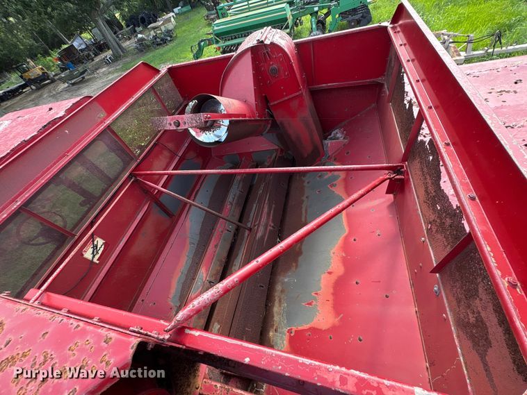 image for item EU0708 Case IH 1660 RWA combine