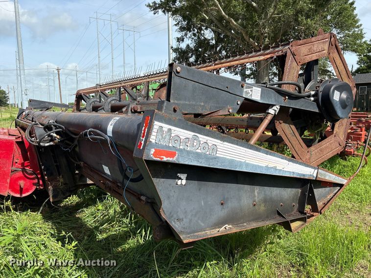 image for item EU0708 Case IH 1660 RWA combine