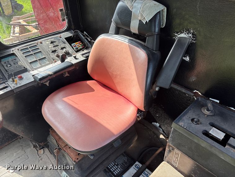 image for item EU0708 Case IH 1660 RWA combine