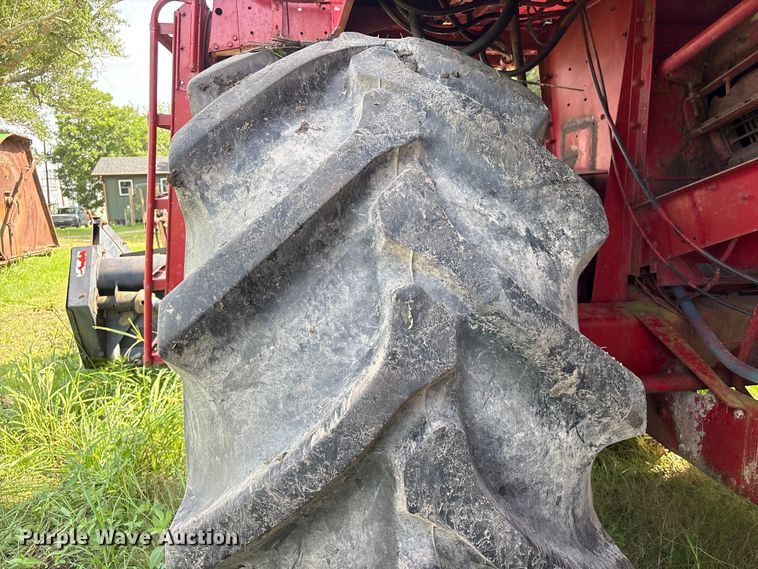 image for item EU0708 Case IH 1660 RWA combine