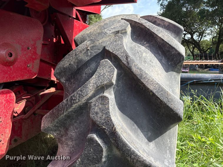 image for item EU0708 Case IH 1660 RWA combine