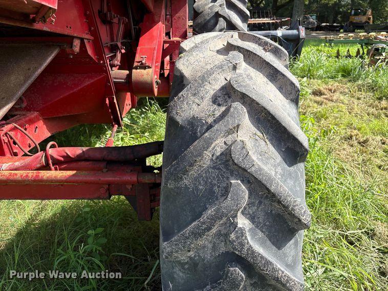 image for item EU0708 Case IH 1660 RWA combine