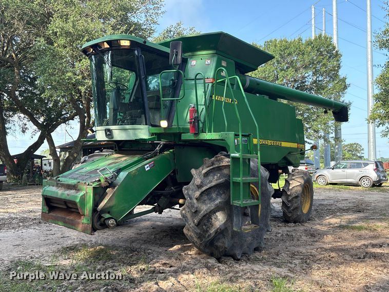 image for item EU0709 John Deere CTS II RWA combine