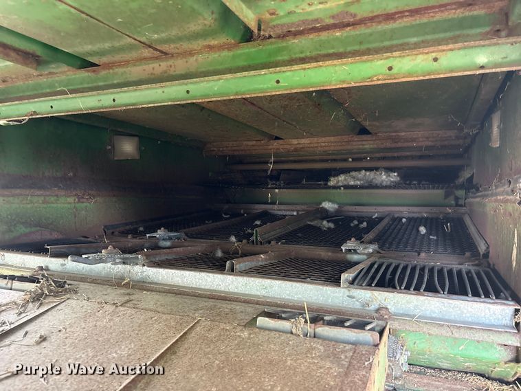 image for item EU0709 John Deere CTS II RWA combine
