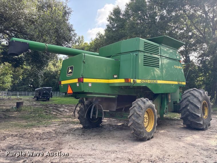 image for item EU0709 John Deere CTS II RWA combine