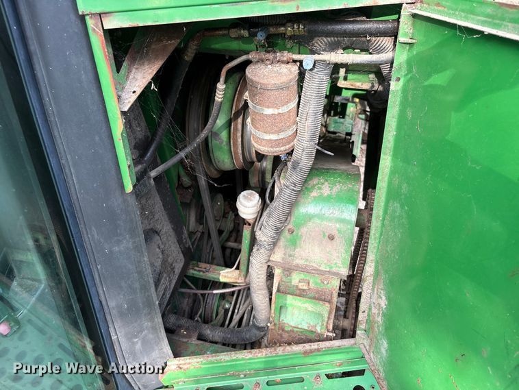 image for item EU0709 John Deere CTS II RWA combine