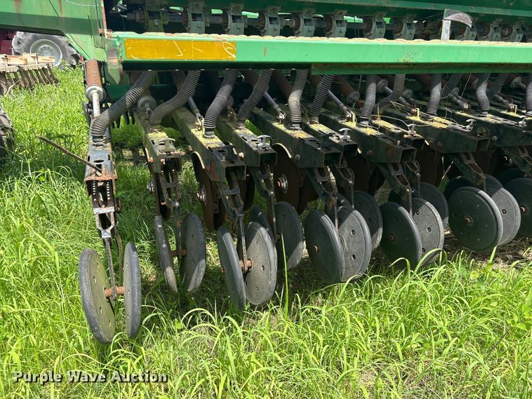 image for item EU0715 Great Plains 3S-4000 grain drill
