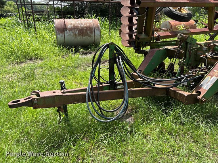image for item EU0716 John Deere 630 tandem disk