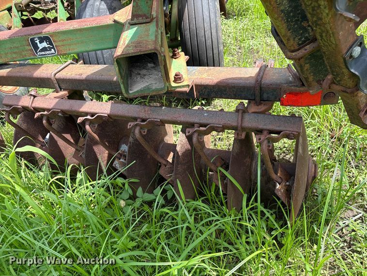 image for item EU0716 John Deere 630 tandem disk