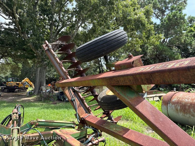 image for item EU0716 John Deere 630 tandem disk