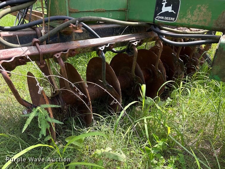 image for item EU0716 John Deere 630 tandem disk