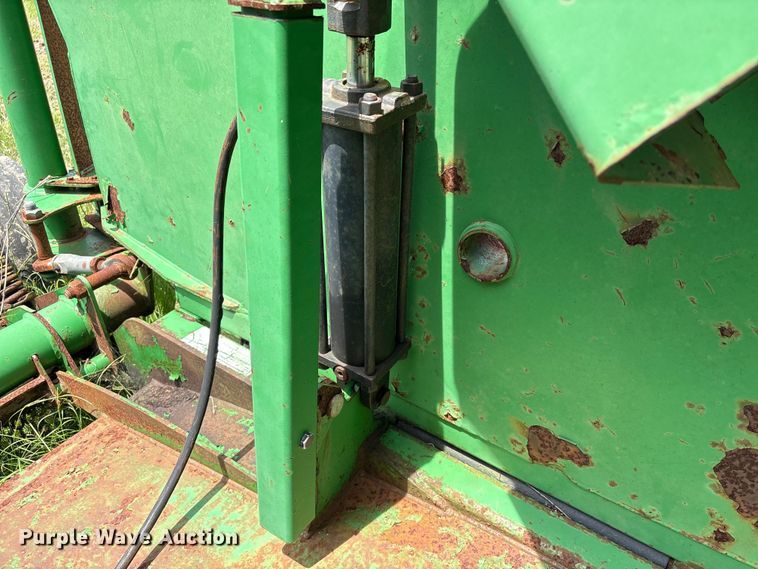 image for item EU0717 John Deere HX20 batwing rotary mower