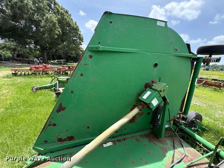 image for item EU0717 John Deere HX20 batwing rotary mower