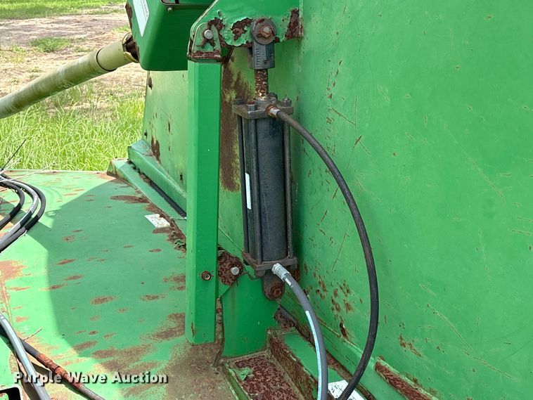image for item EU0717 John Deere HX20 batwing rotary mower