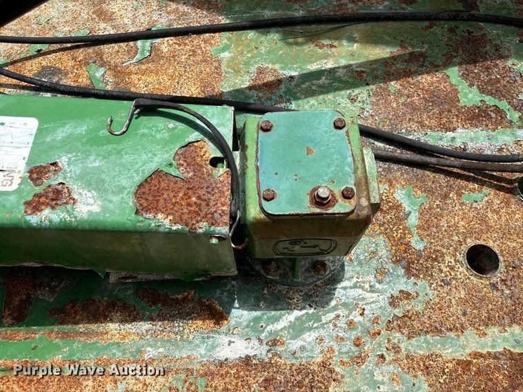 image for item EU0718 John Deere HX20 batwing rotary mower