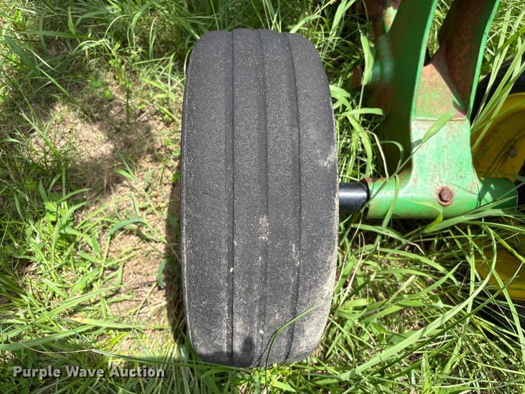 image for item EU0718 John Deere HX20 batwing rotary mower