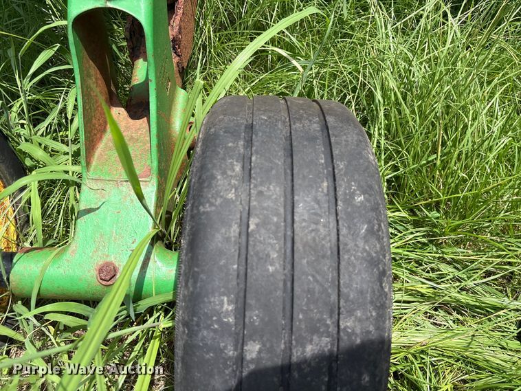 image for item EU0718 John Deere HX20 batwing rotary mower