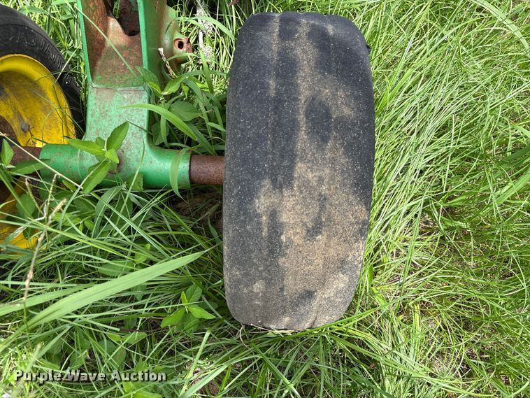 image for item EU0718 John Deere HX20 batwing rotary mower