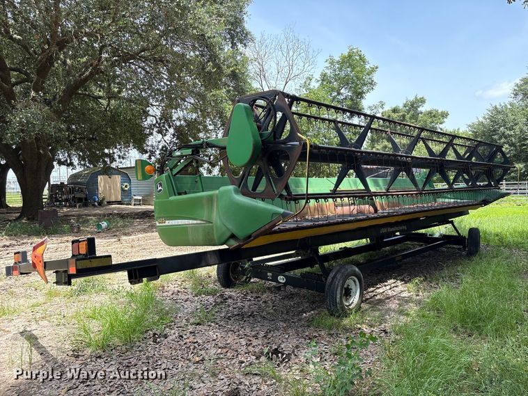 image for item EU0719 John Deere 925D draper head