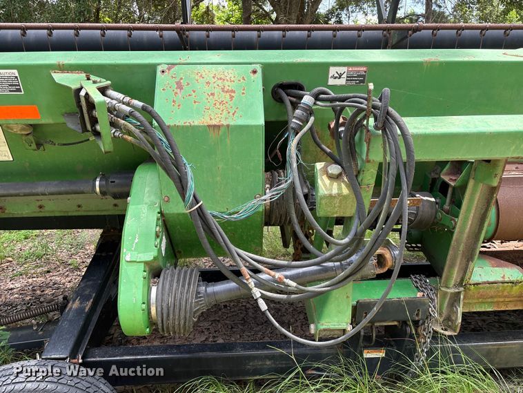 image for item EU0719 John Deere 925D draper head