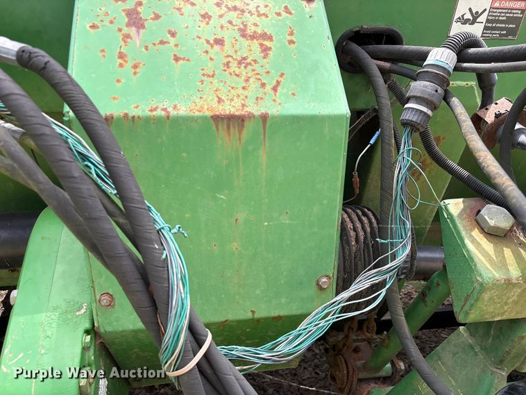 image for item EU0719 John Deere 925D draper head