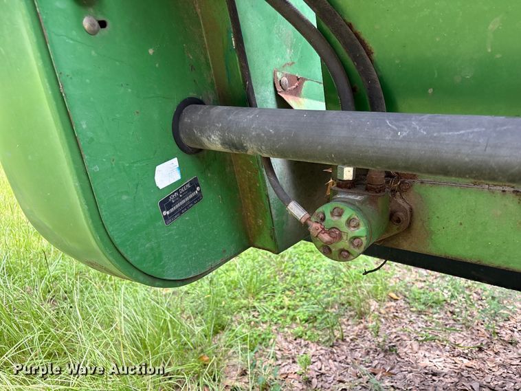 image for item EU0719 John Deere 925D draper head