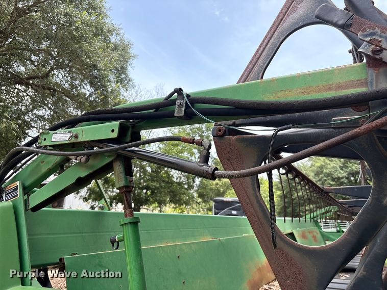 image for item EU0719 John Deere 925D draper head