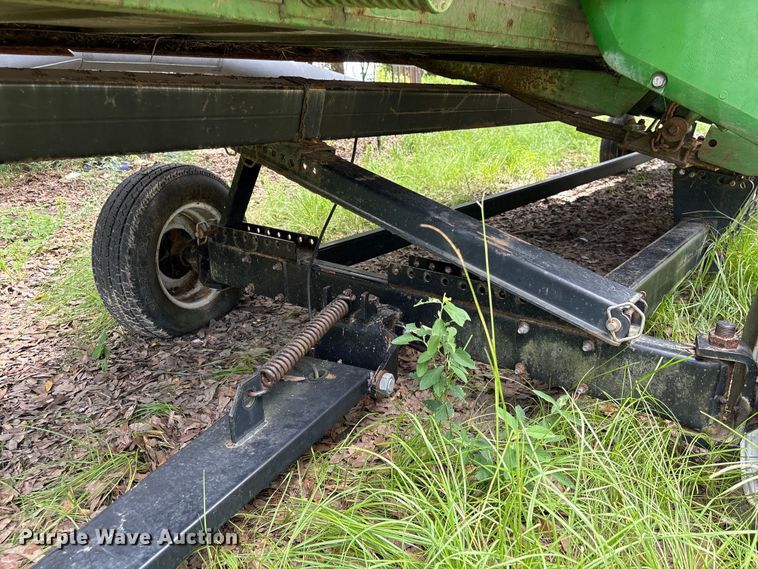 image for item EU0719 John Deere 925D draper head
