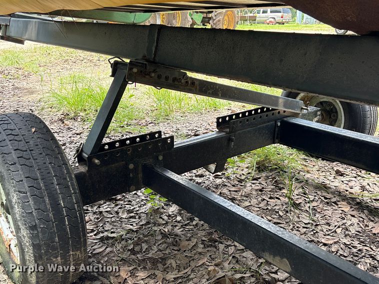 image for item EU0719 John Deere 925D draper head