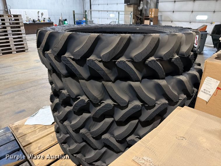 image for item EU5865 (4) Goodyear Ultra sprayer VF380/90R46 tires