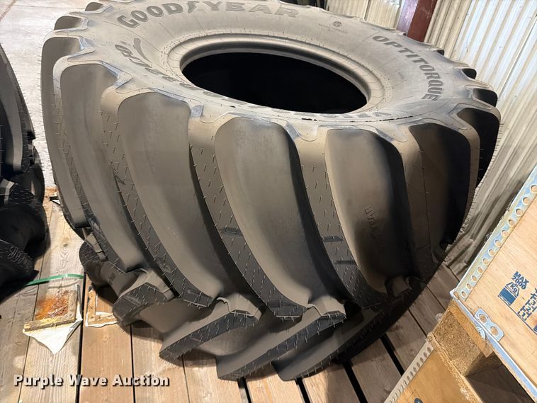 image for item EU5872 Goodyear Optitourqe VF105/50R32CF0 tire