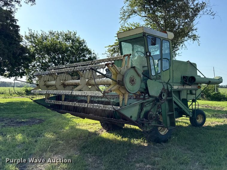 1973 John Deere 3300 combine