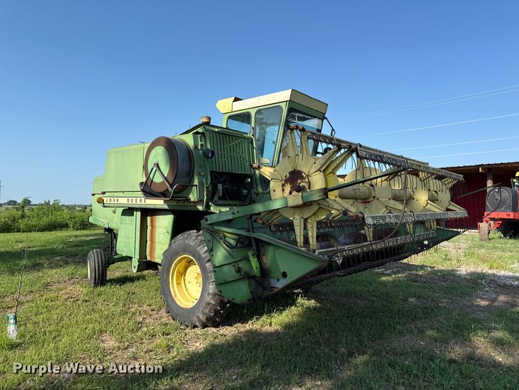 image for item EV6018 1973 John Deere 3300 combine
