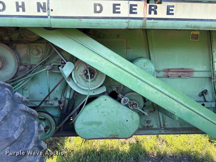 image for item EV6018 1973 John Deere 3300 combine