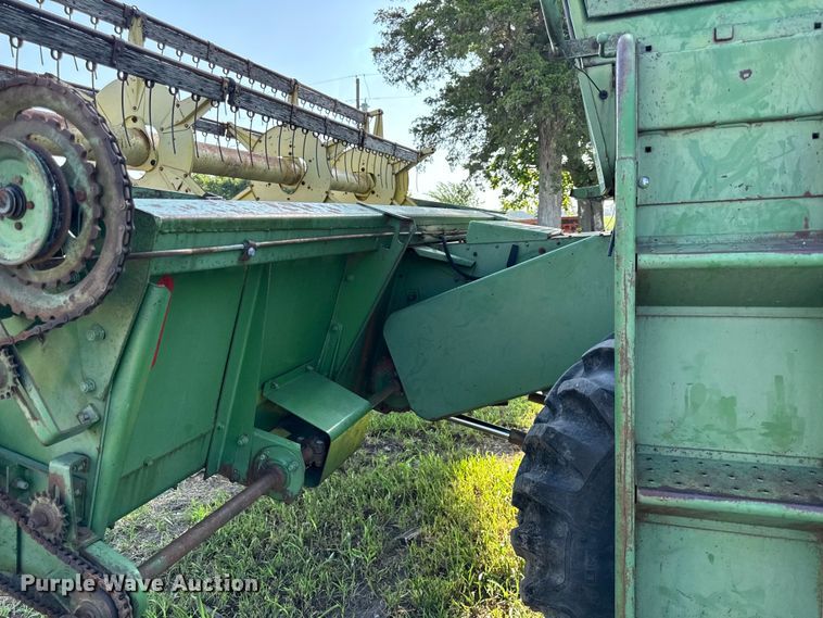 image for item EV6018 1973 John Deere 3300 combine