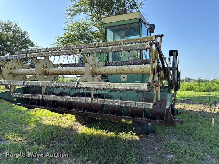 image for item EV6018 1973 John Deere 3300 combine