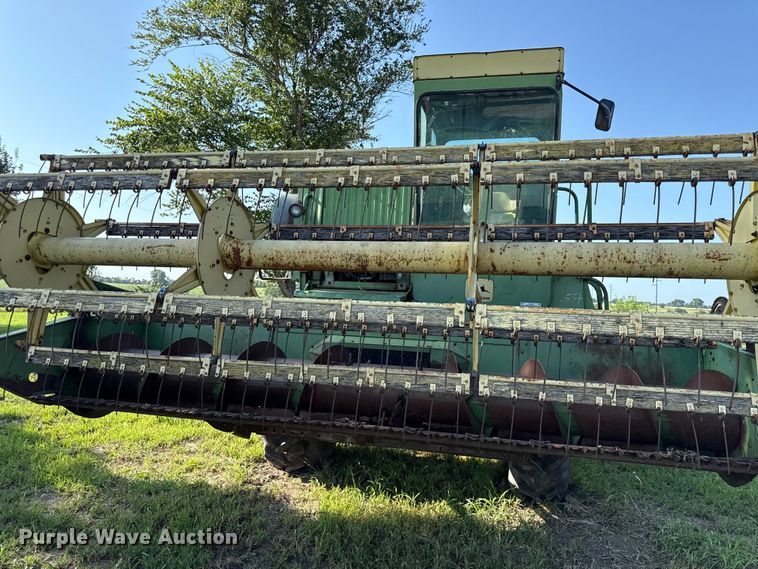 image for item EV6018 1973 John Deere 3300 combine