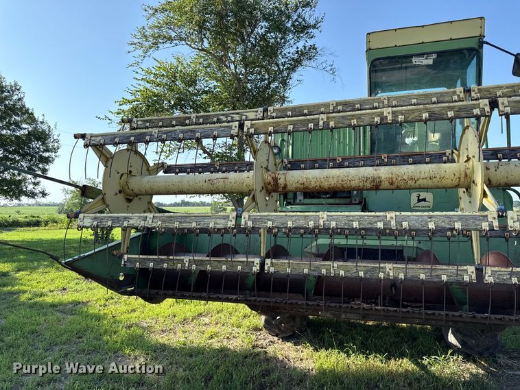 image for item EV6018 1973 John Deere 3300 combine