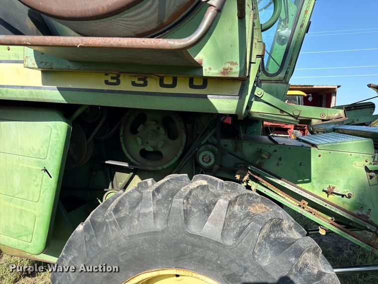 image for item EV6018 1973 John Deere 3300 combine