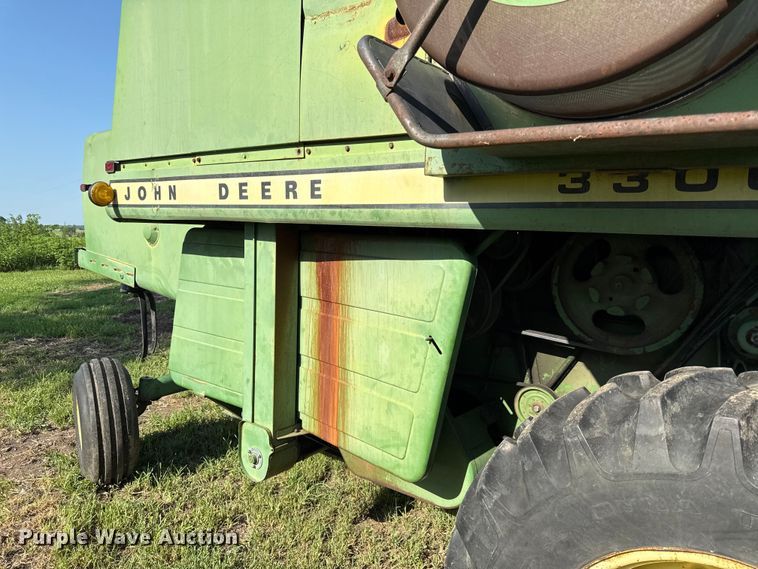 image for item EV6018 1973 John Deere 3300 combine