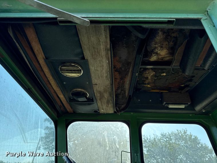 image for item EV6018 1973 John Deere 3300 combine