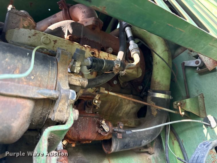 image for item EV6018 1973 John Deere 3300 combine