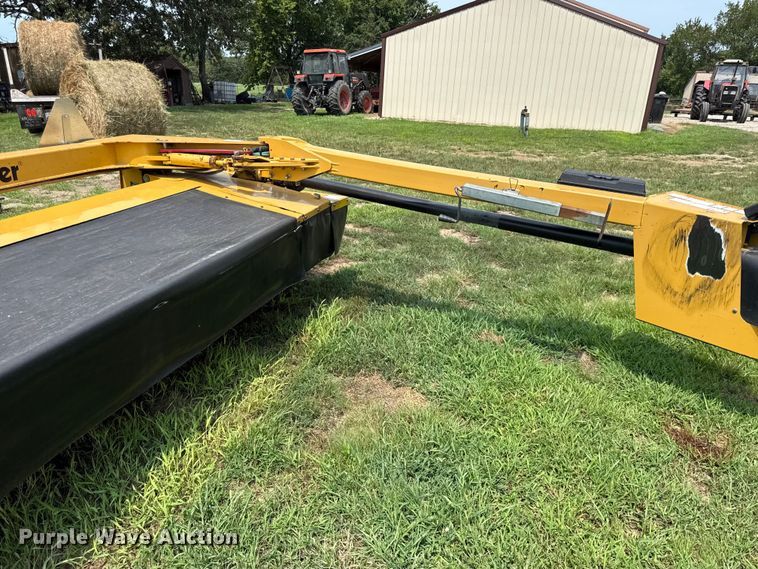image for item EV6073 2009 Vermeer TM800 disc mower